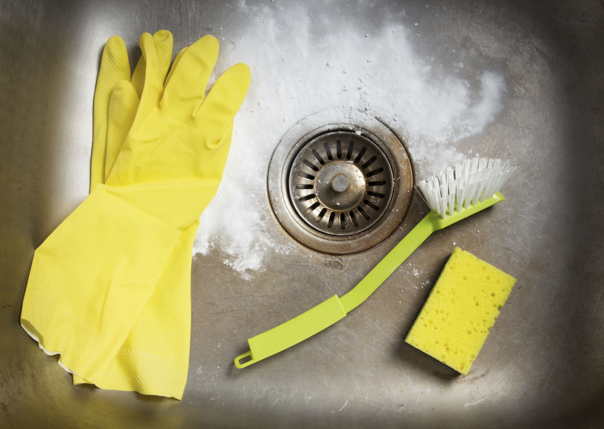 Comment déboucher une toilette avec du bicarbonate de soude et du